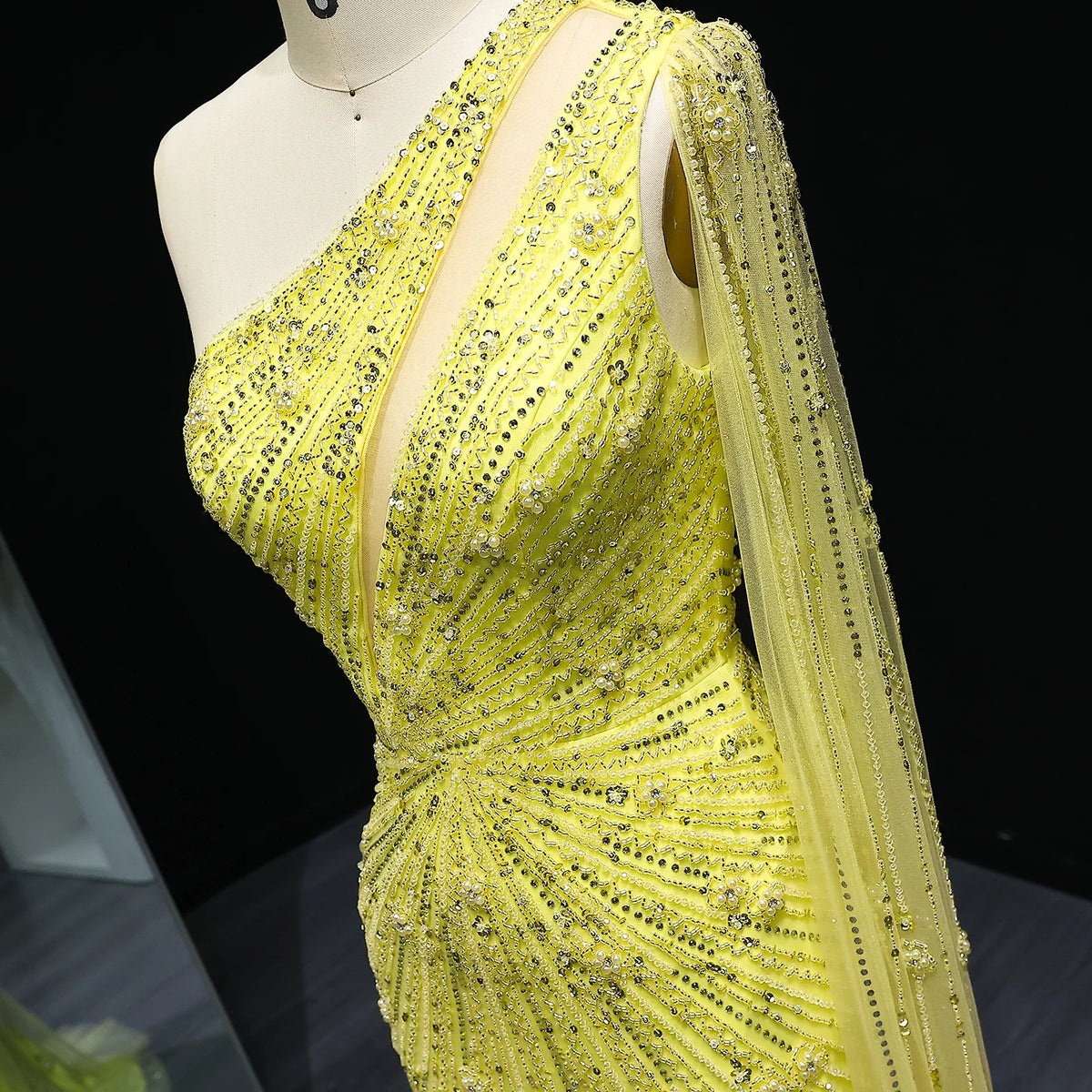 Radiant One-Shoulder Beaded Evening Gown – Elegant Slit Formal Dress